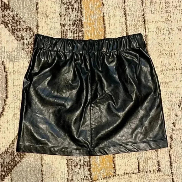 Wild Fable Faux Leather Mini Skirt - Picture 5 of 6